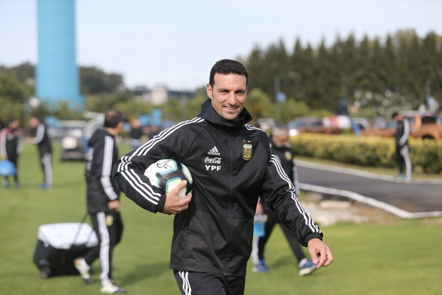 Todo listo: Scaloni confirmó la lista para los encuentros frente a Venezuela y Ecuador
