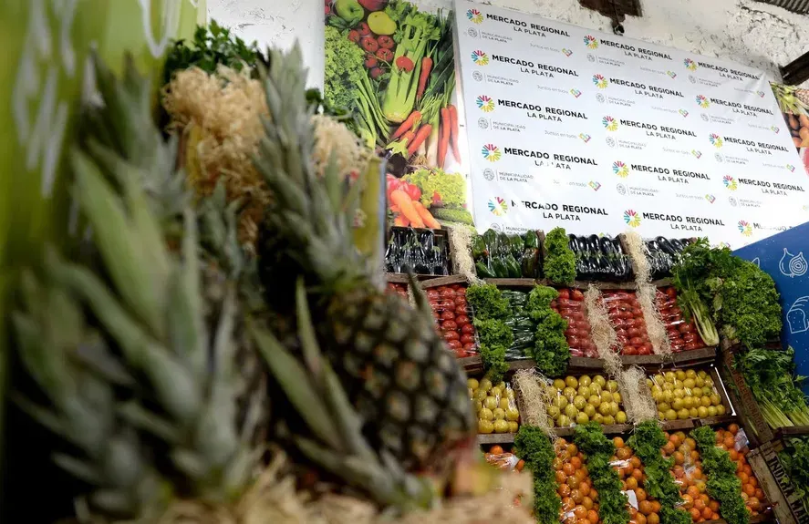 La Plata: El Mercado Central local renovó el acuerdo de precios accesibles