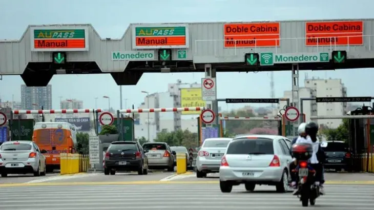 Los peajes en los ingresos a CABA y rutas nacionales aumentarán un 200% en abril