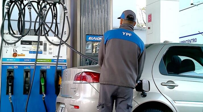 YPF aplicó un nuevo aumento de combustible del 2,5%