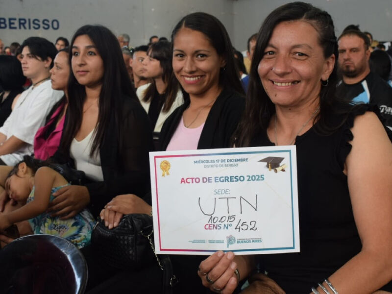 Berisso: Se realizó el acto de egreso de alumnos y alumnas del Plan FinES 2025