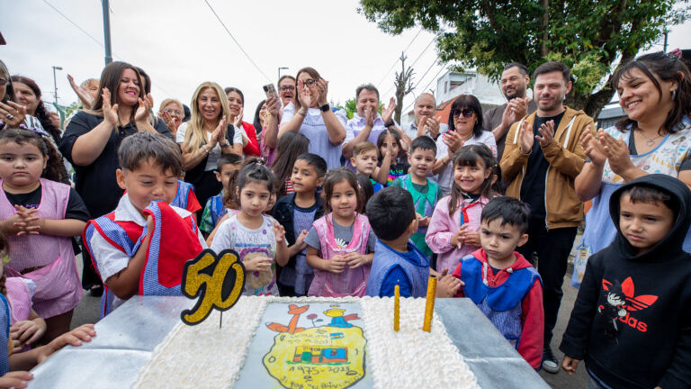 Berazategui: El Jardín N° 908 celebró su 50° aniversario