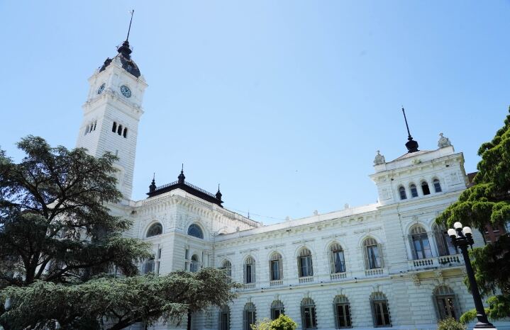 La Plata: Adelantan el pago del salario de diciembre para los municipales