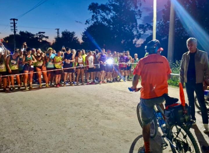 Berisso: Se desarrolló la Carrera Nocturna 8 K por el Terraplén Costero