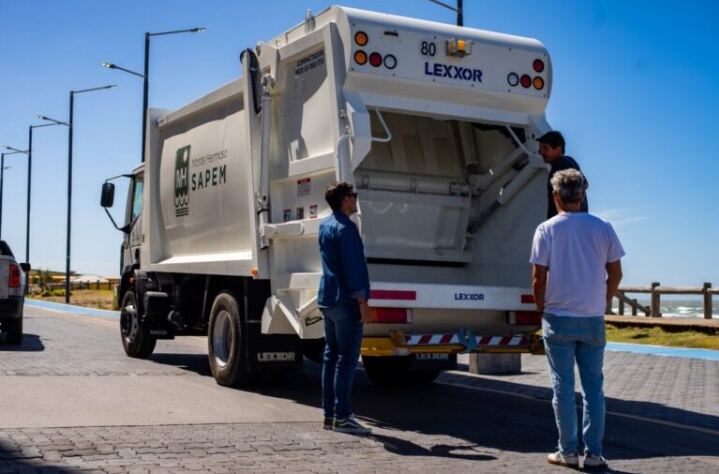 Monte Hermoso: El Municipio suma un nuevo camión compactador