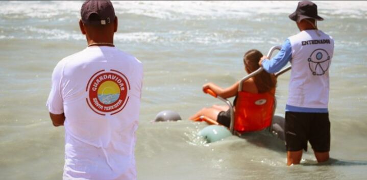 La Costa: Se ofrece servicio gratuito de sillas anfibias en distintas playas del distrito