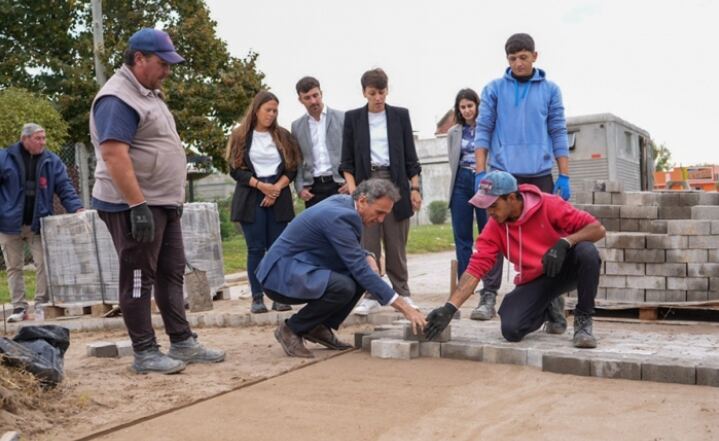 Gonzáles Chávez: Avanzan las obras de pavimento en el distrito