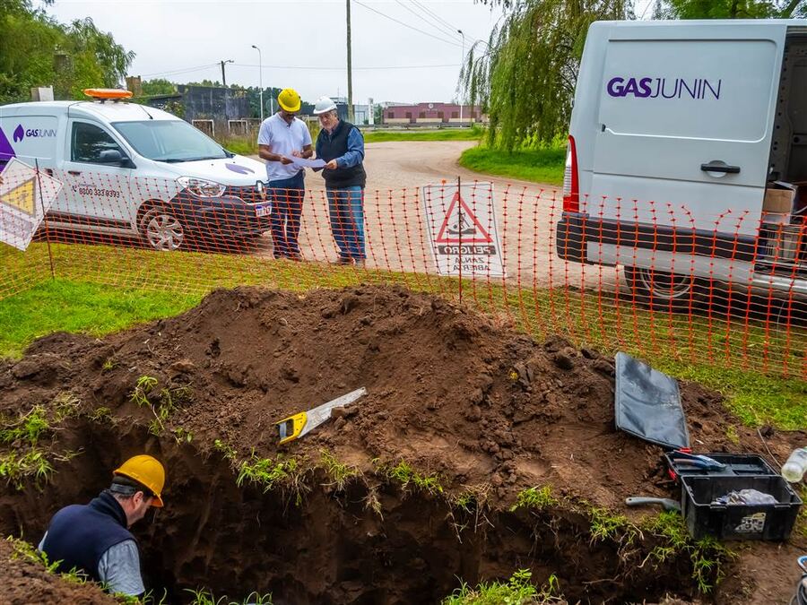 Junín: Se lleva a cabo la ampliación de la red de gas en el barrio Cerrito Colorado