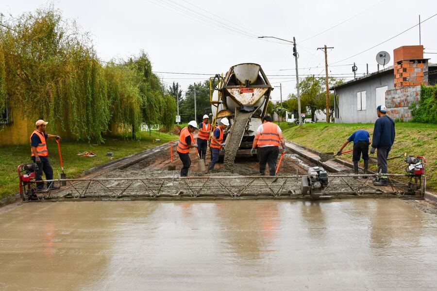 Bragado: Se reanudan las obras de pavimento en barrio Ripari