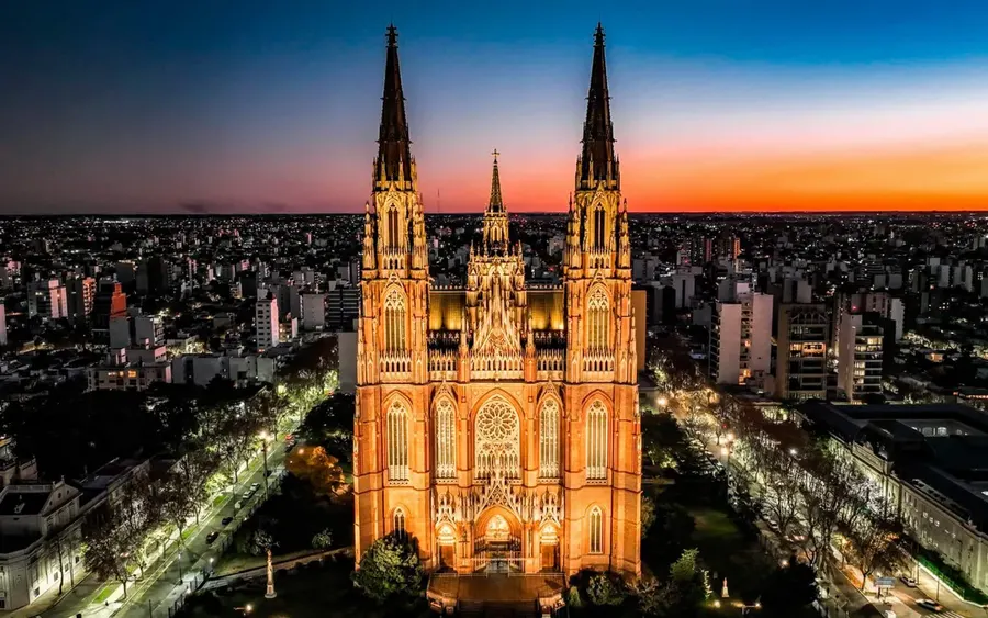 La Plata: El Municipio y Pehuajó articulan políticas para mejorar servicios y promover el turismo local