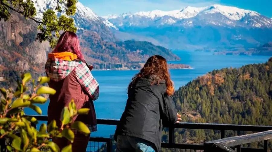 Con escapadas cortas y turismo regional, el feriado del 25 de Mayo movió $340 mil millones