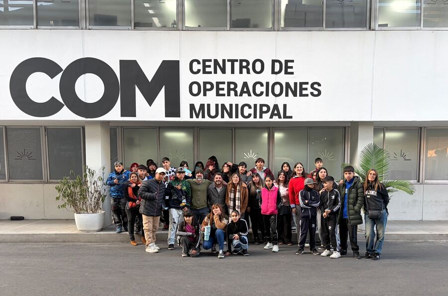 La Plata: El Gobierno local concientiza a jóvenes en prevención de estafas y seguridad vial
