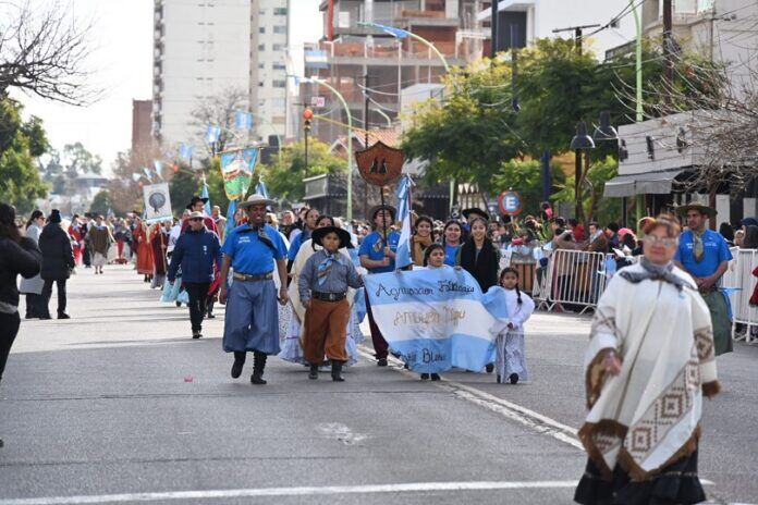 Bahía Blanca: Convocan a instituciones para participar del desfile del 9 de Julio