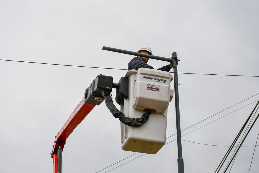 Bragado: Instalan iluminación LED en la Unidad Sanitaria y el Hogar de Adultos Mayores de O’Brien