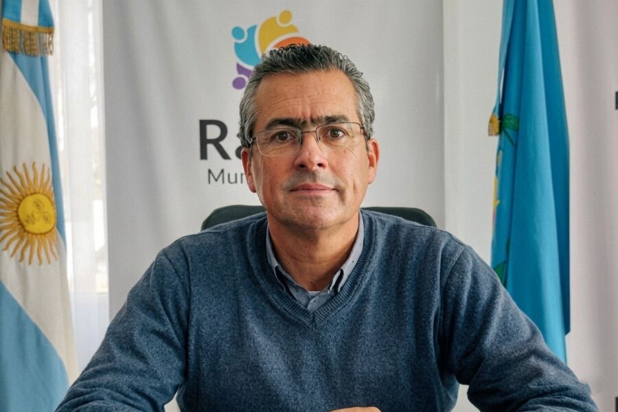 MAXIMILIANO SUESCÚN, INTENDENTE DE RAUCH