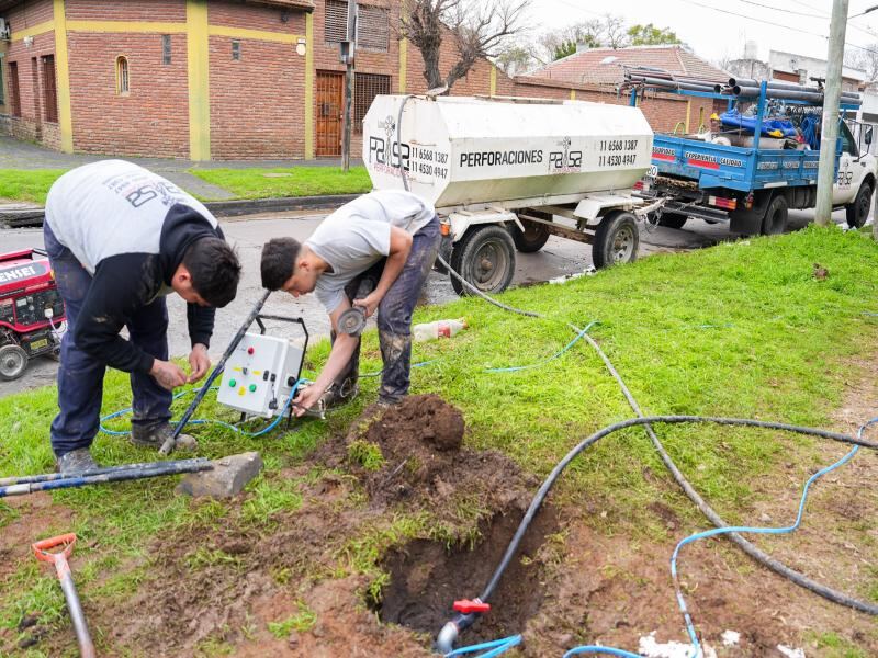 Lomas de Zamora: Continúa en Parque Barón el plan de instalación de bombas freáticas