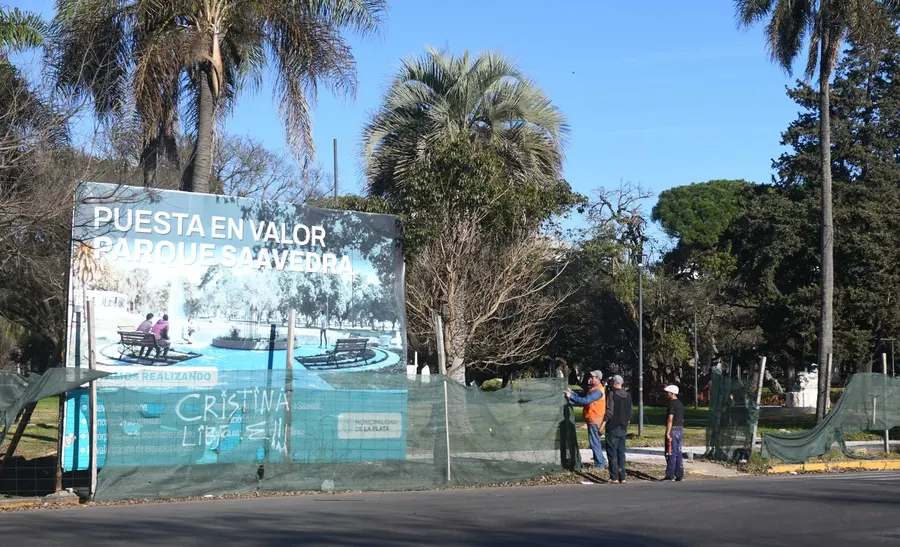 La Plata: La Comuna avanza con trabajos de fresado en Parque Saavedra
