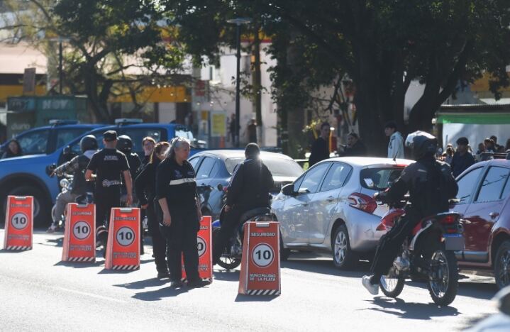 La Plata: 220 vehículos secuestrados, 11 aprehendidos y 73 alcoholemias positivas en controles viales