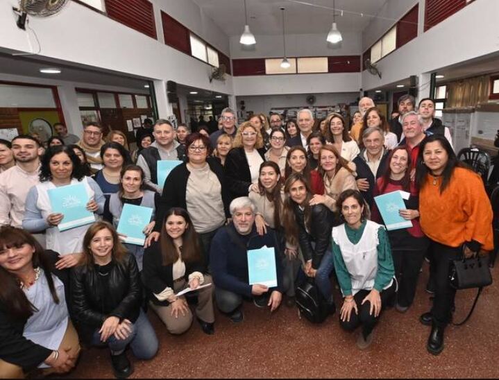 La Plata: La Provincia entregó equipamiento para fortalecer el SAE
