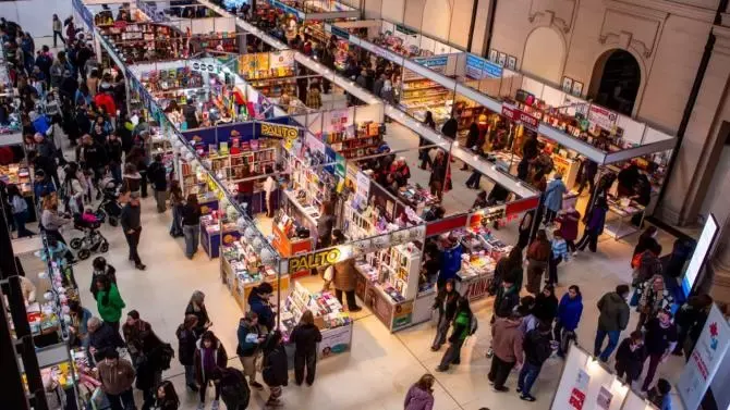 Mar del Plata: La Feria del Libro continúa con una amplia agenda de actividades hasta el domingo