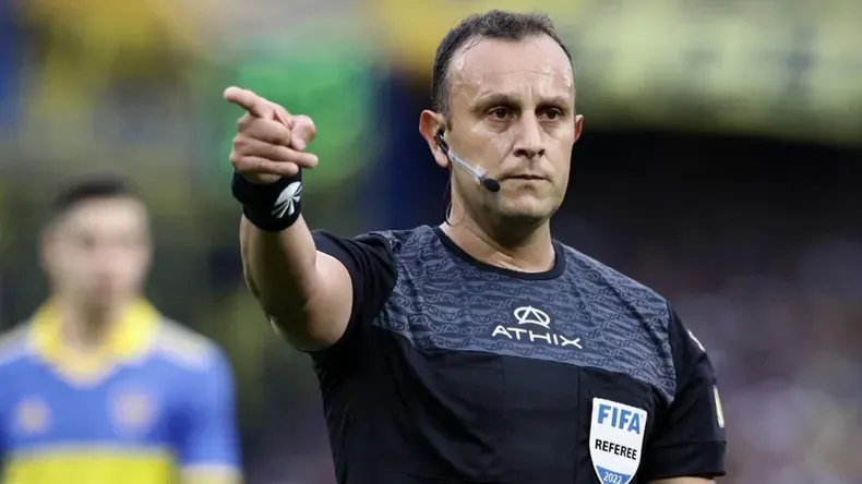 Darío Herrera vuelve a dirigir tras la suspensión que recibió por su polémica actuación en el Superclásico