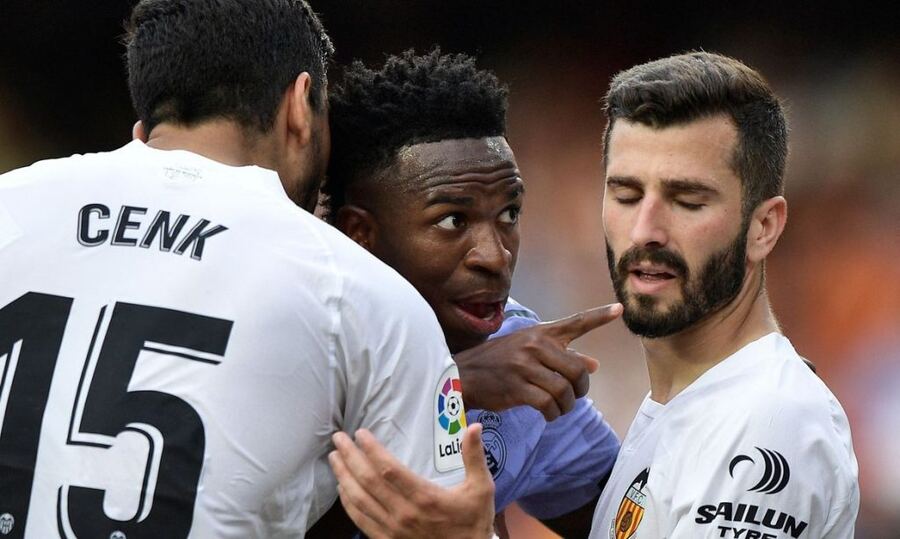 Siete personas fueron detenidas en España tras el escándalo por racismo contra Vinicius