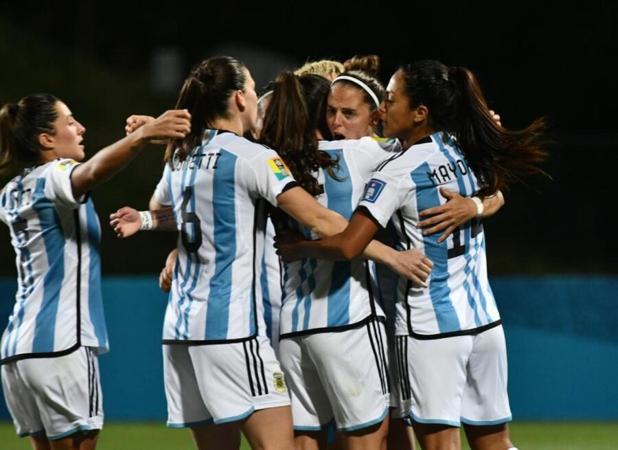 La selección femenina de fútbol jugará un amistoso contra Perú en San Nicolás
