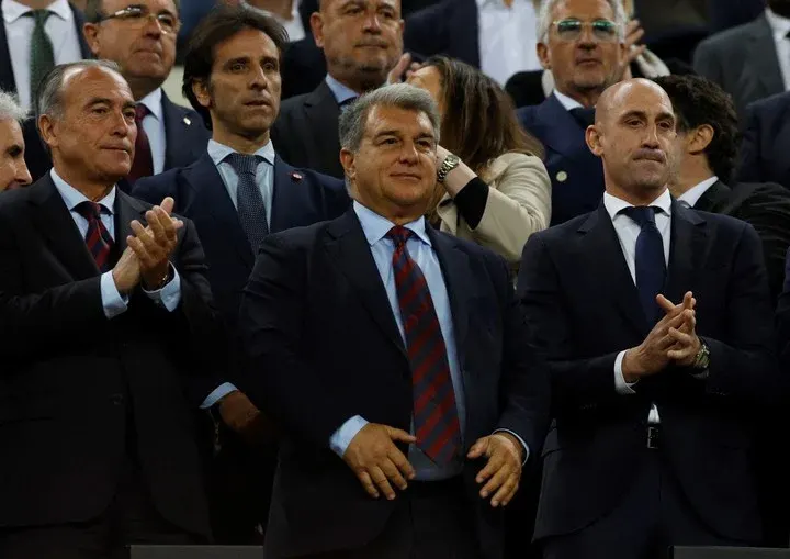 Joan Laporta aseguró que Barcelona tiene deudas con Lionel Messi que recién saldará en 2025