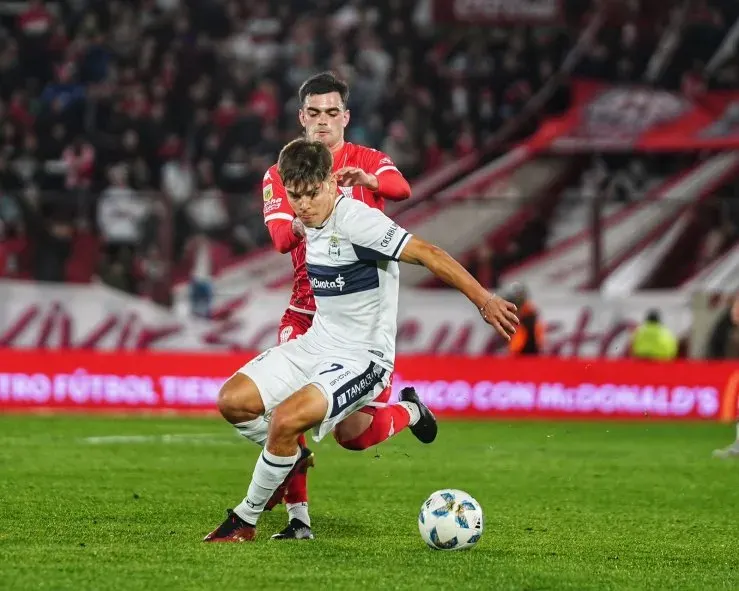 Gimnasia perdió con Huracán