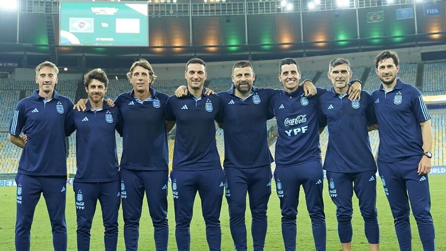 El posteo de Scaloni tras la bomba sobre su futuro y el ruego de los hinchas: "Pensalo bien"