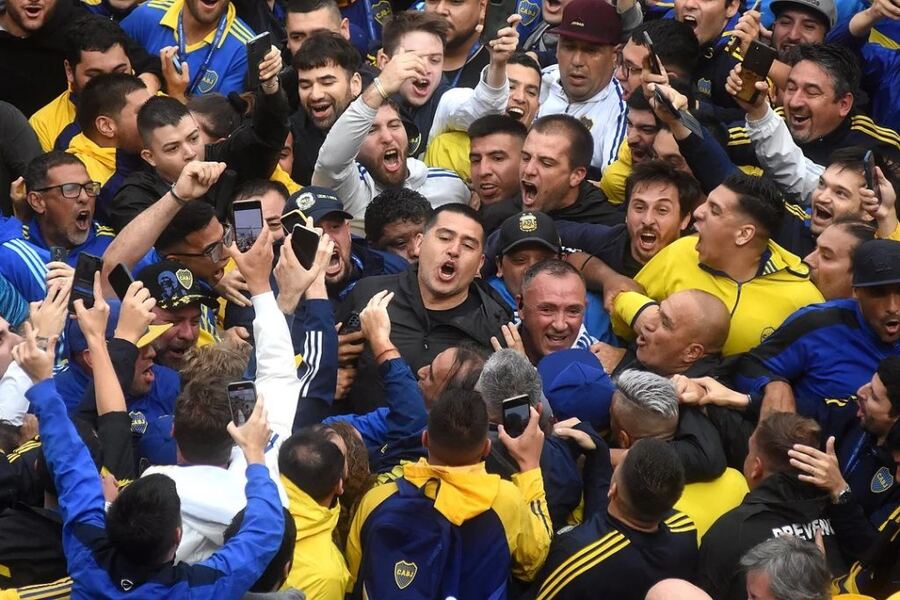 Riquelme: es el nuevo presidente de Boca