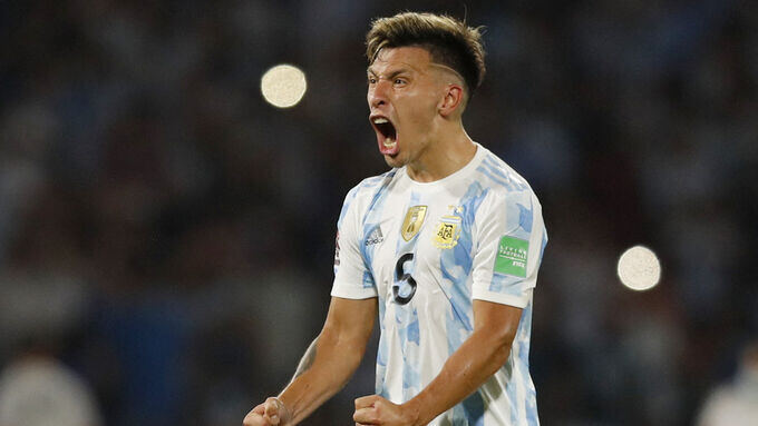 Lisandro Martínez se suma a la convocatoria de la Selección argentina para los amistosos