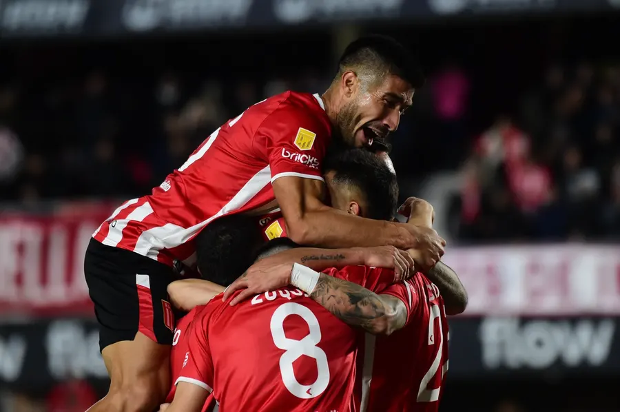 Por Copa Libertadores Estudiantes recibirá a Huachipato de Chile