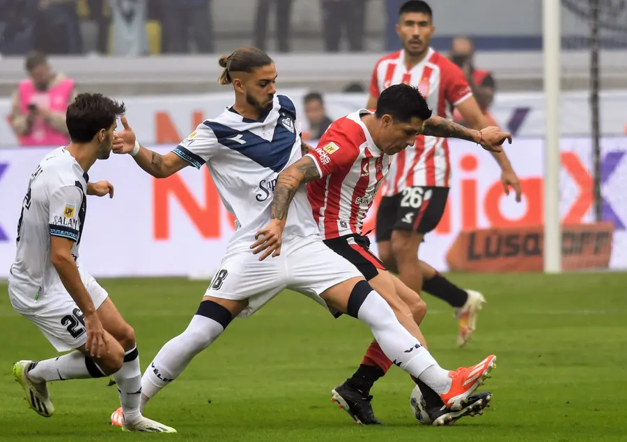 Liga Profesional: Estudiantes visita al puntero Vélez en Liniers